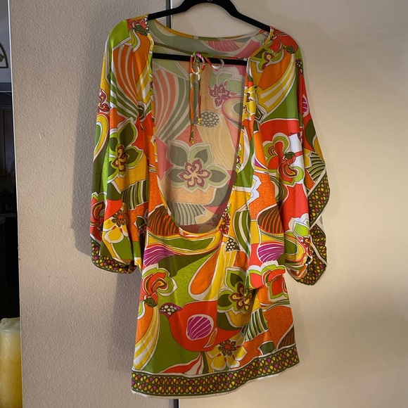 Trina Turk Swim Coverup. - Picture 4 of 5